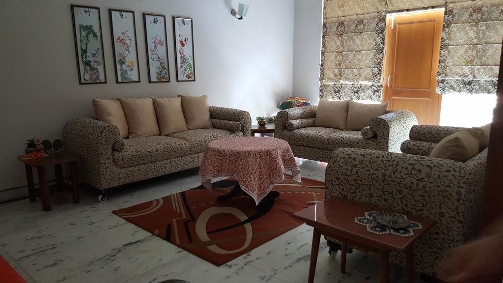 Sabs Bed And Breakfast Νέο Δελχί Εξωτερικό φωτογραφία